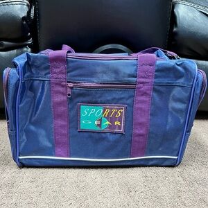 Vintage Sports Gear 80s-90s Duffle Bag gym bag travel bag euc